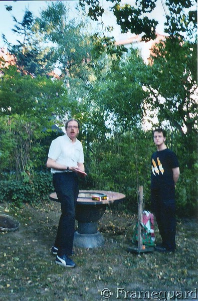 qn-party2-frame-kugerl.JPG